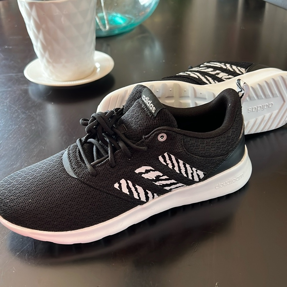 Brand new Adidas Cloudfoam shoes